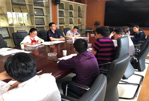集團人力資源部副部長李坤參加公司農民工工資監管工作會議并進行指導.png